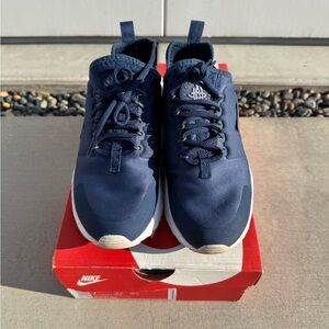 Nike Womens Huarache in Obsidian Blue